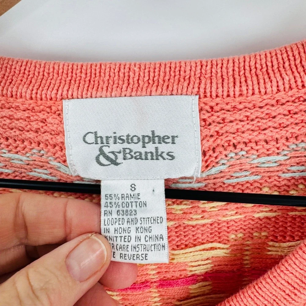 Vintage Coral Pink Geometric V-Neck Sweater Size‎ S Preppy Spring
